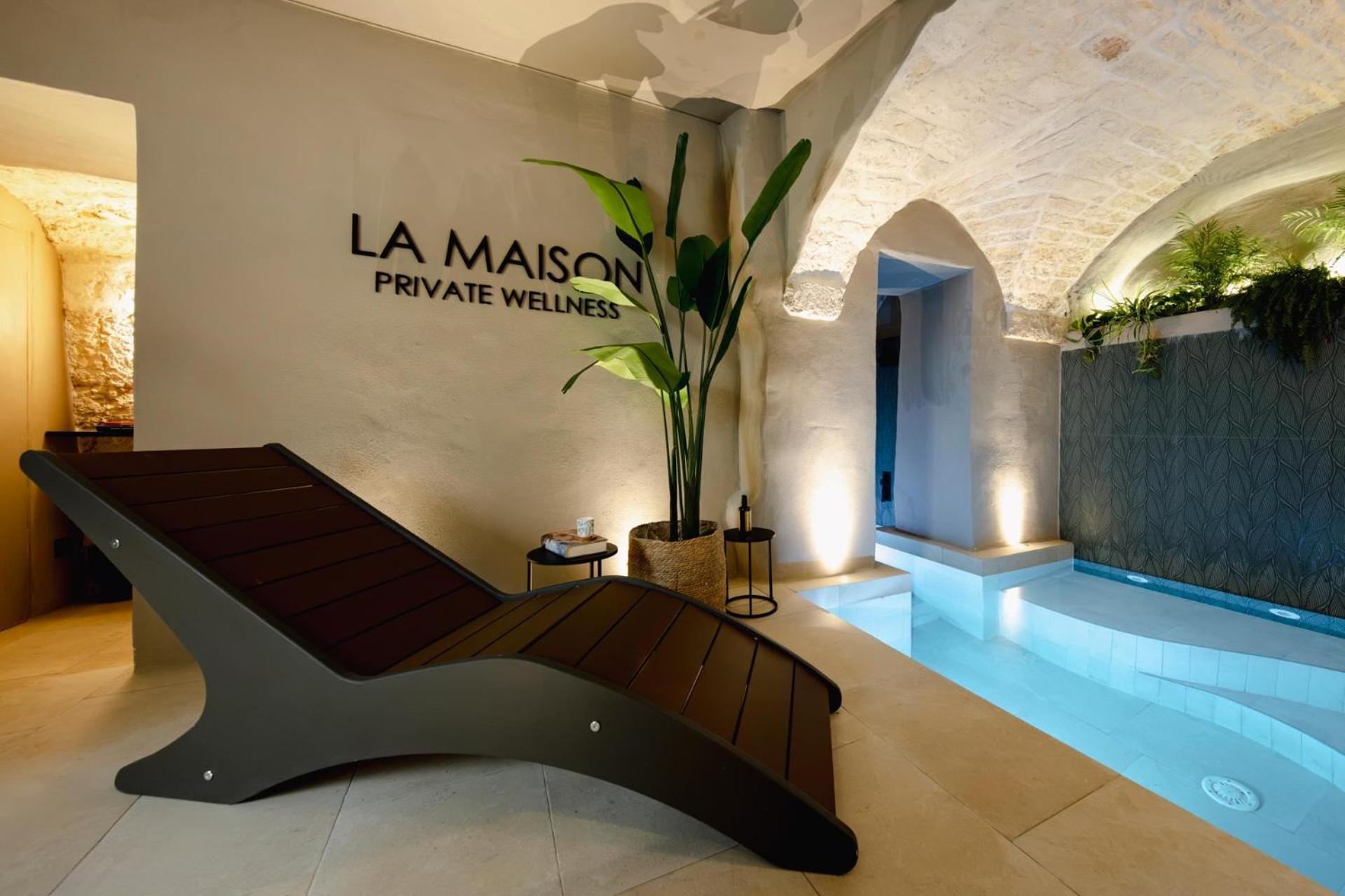 La Maison - Private Wellness Остуни Экстерьер фото