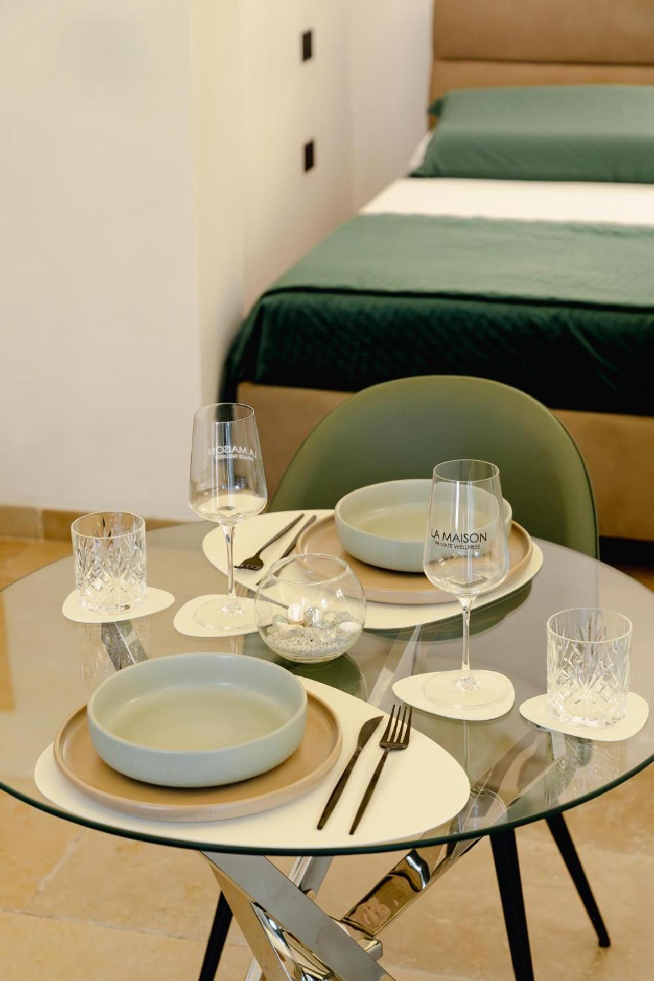 La Maison - Private Wellness Остуни Экстерьер фото