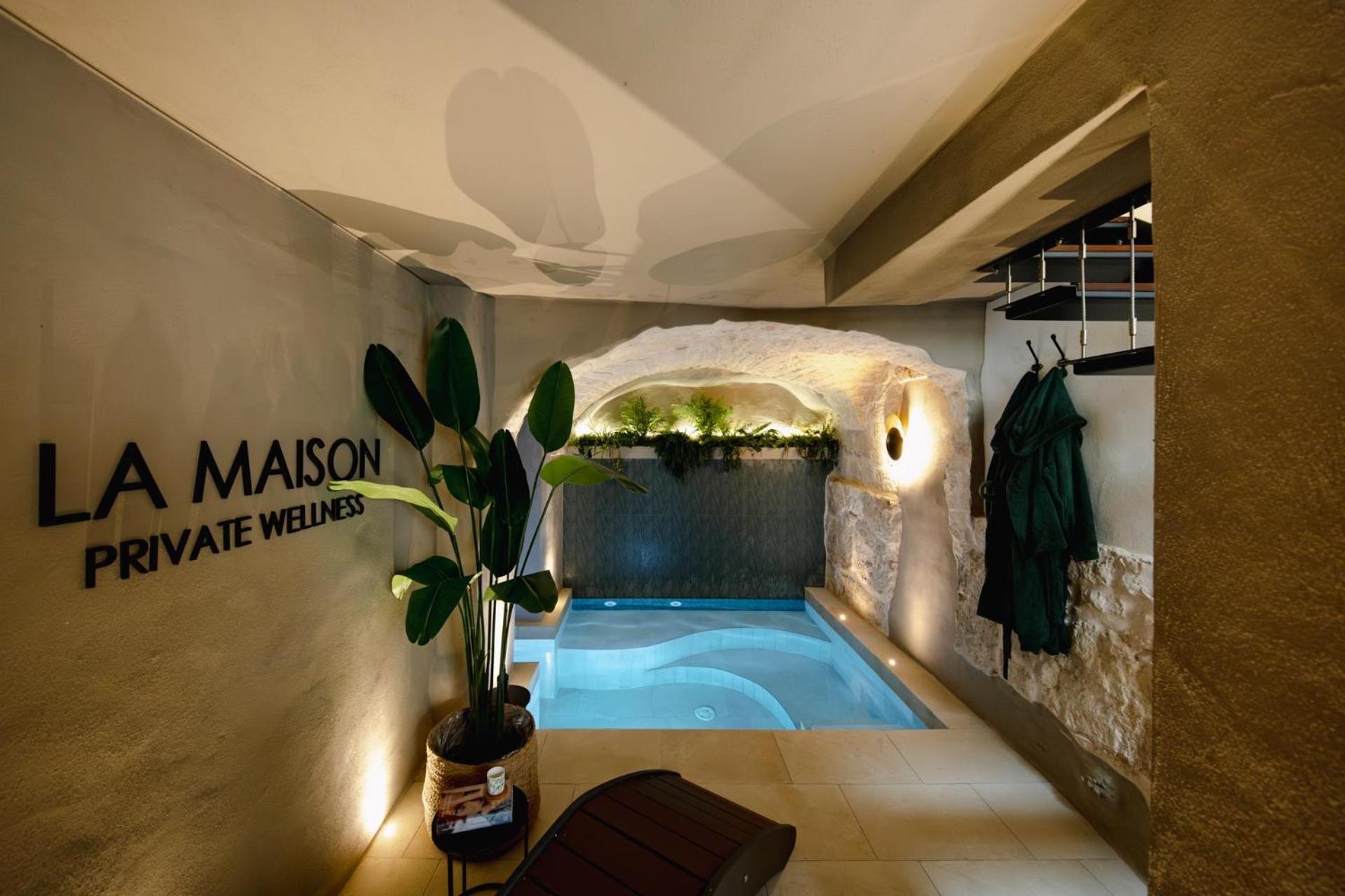 La Maison - Private Wellness Остуни Экстерьер фото